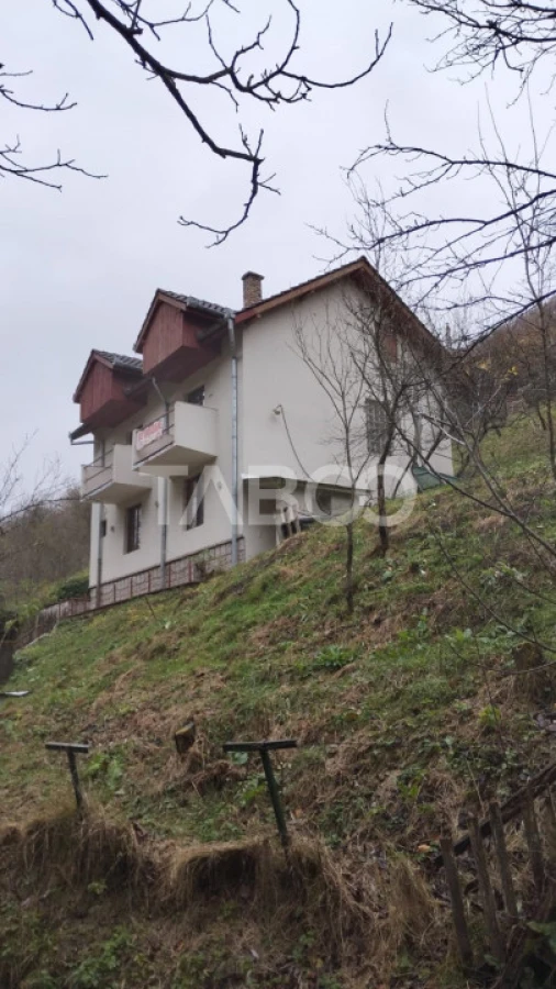 Cabana de vanzare in Ciuleni-Toplita langa lacul Cincis - 4