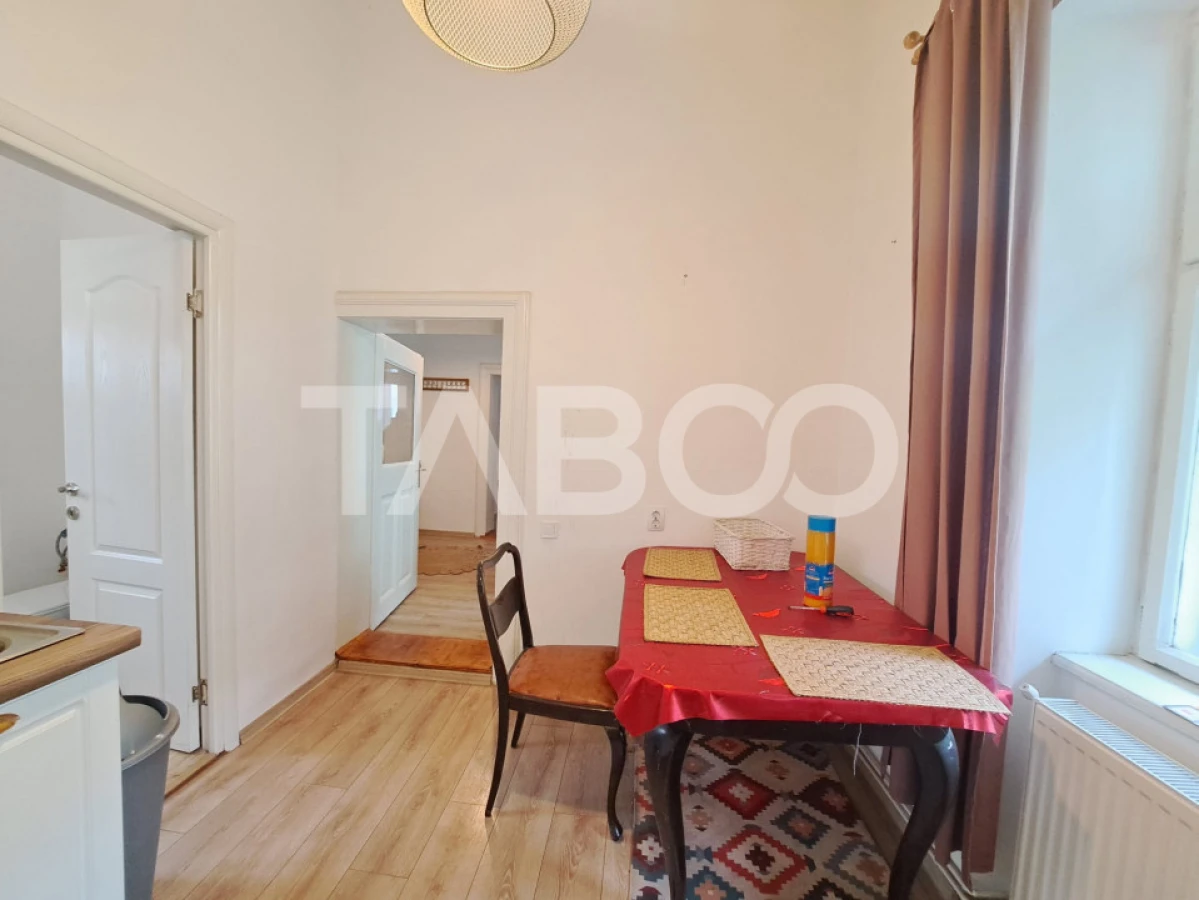 Apartament cu 2 camere - luminos si spatios - etaj 1 - Piata Schiller - 5
