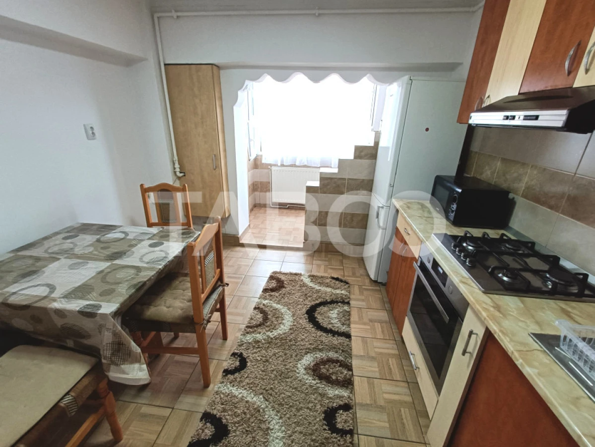Apartament decomandat cu 2 camere bucatarie separata zona Sub Arini - 7