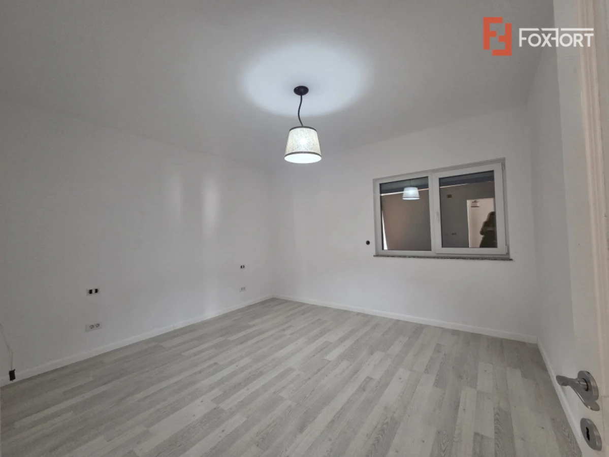 Casa cu 5 camere de 160 mp utili de vanzare in Sagu - 4