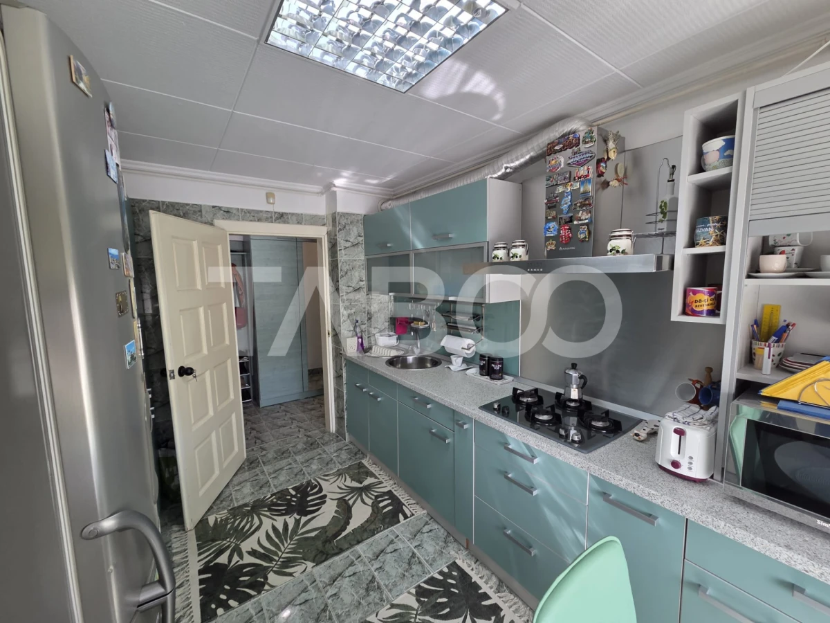 Apartament 4 camere zona centrala 98 mp cu scara interioara renovat - 10