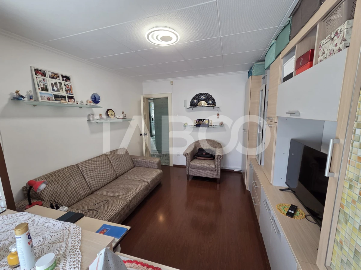 Apartament 4 camere zona centrala 98 mp cu scara interioara renovat - 4