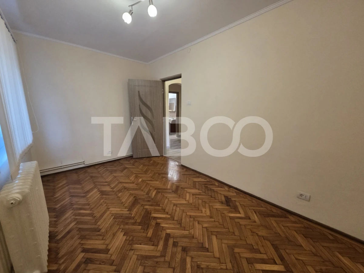 Apartament 4 camere de inchiriat Bulevardul Unirii acces din strada - 8