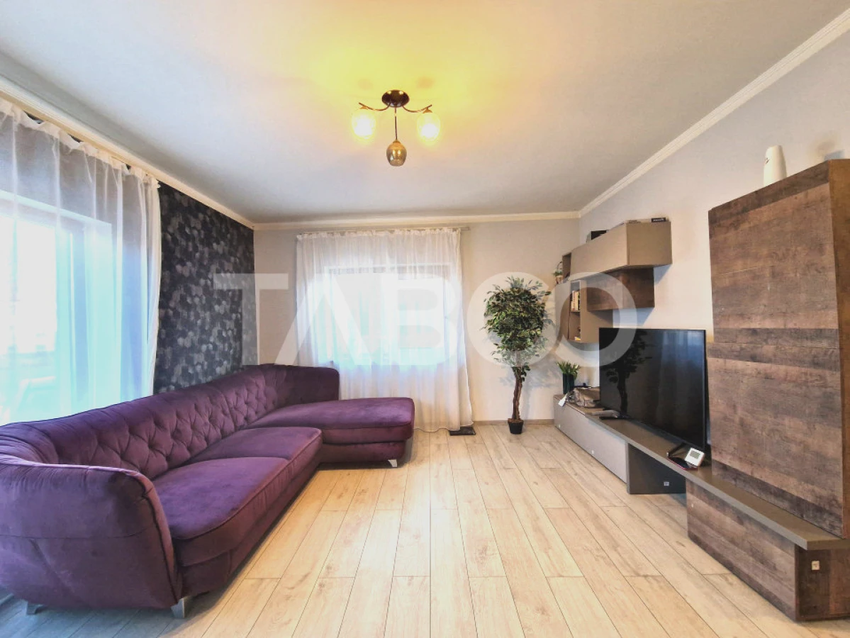 Apartament decomandat 3 camere 66 mp si loc de parcare Cisnadie - 4