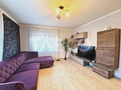 Apartament decomandat 3 camere 66 mp si loc de parcare Cisnadie