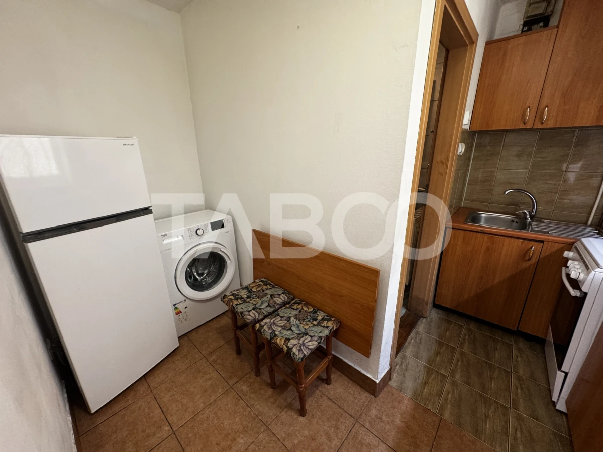 Garsoniera de inchiriat 28 mp si curte zona Trei Stejari Sibiu - 9