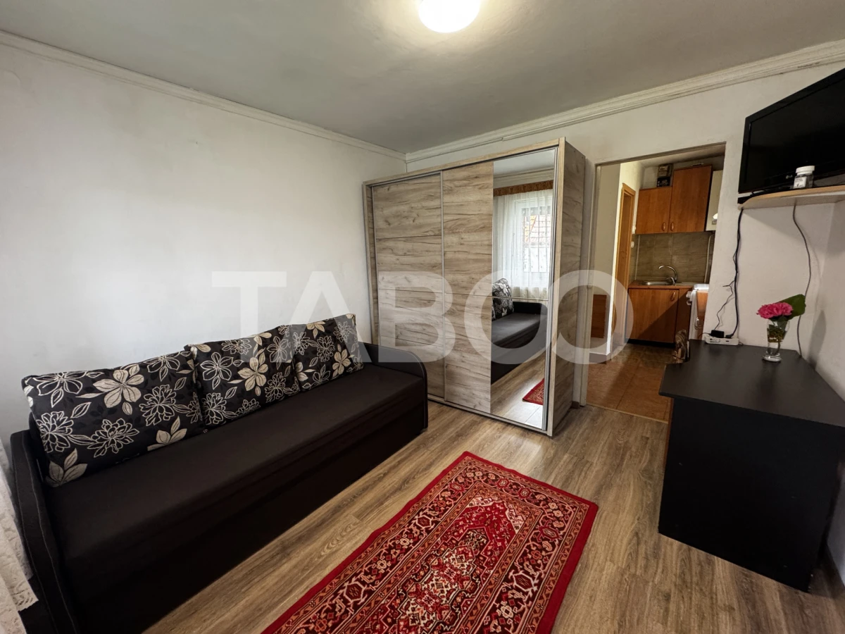 Garsoniera de inchiriat 28 mp si curte zona Trei Stejari Sibiu - 2