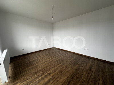 Apartament decomandat 2 camere balcon loc parcare orientare sudica