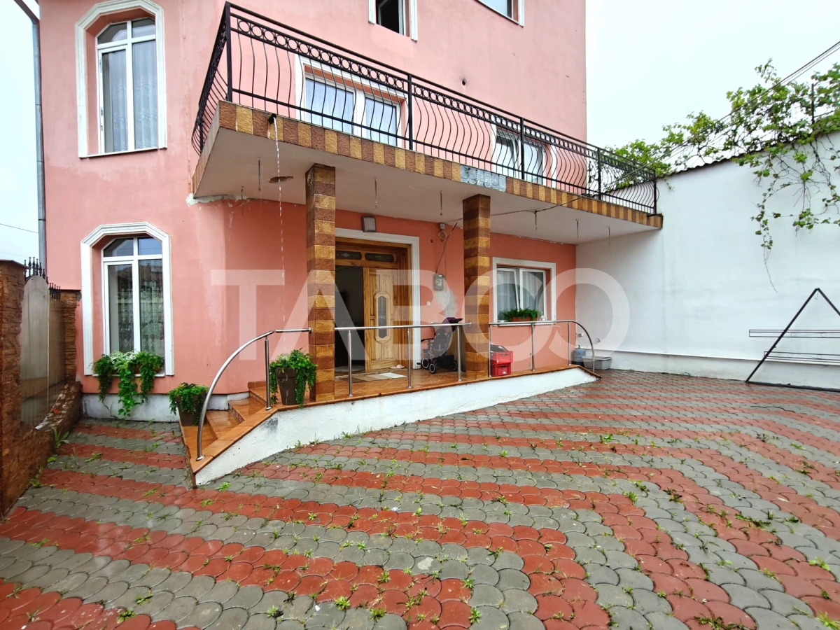 Casa mobilata si utilata - 5 camere spatioase 2 bai de inchiriat Sibiu - 10