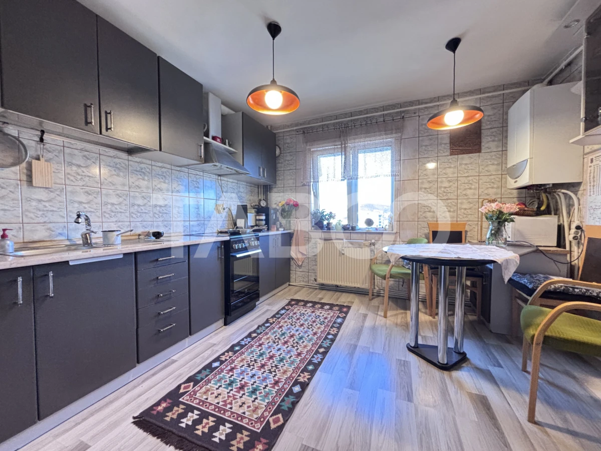 Apartament cu 4 camere de vanzare Piata Flora Manastur Comision 0% - 6