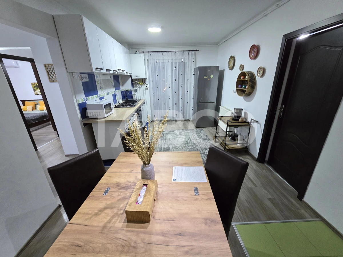 Apartament decomandat 70 utili balcon lift pivnita Vasile Aaron Sibiu - 1