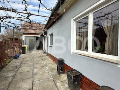 Casa individuala 5 camere 800 mp acces auto teren zona Turnisor Sibiu