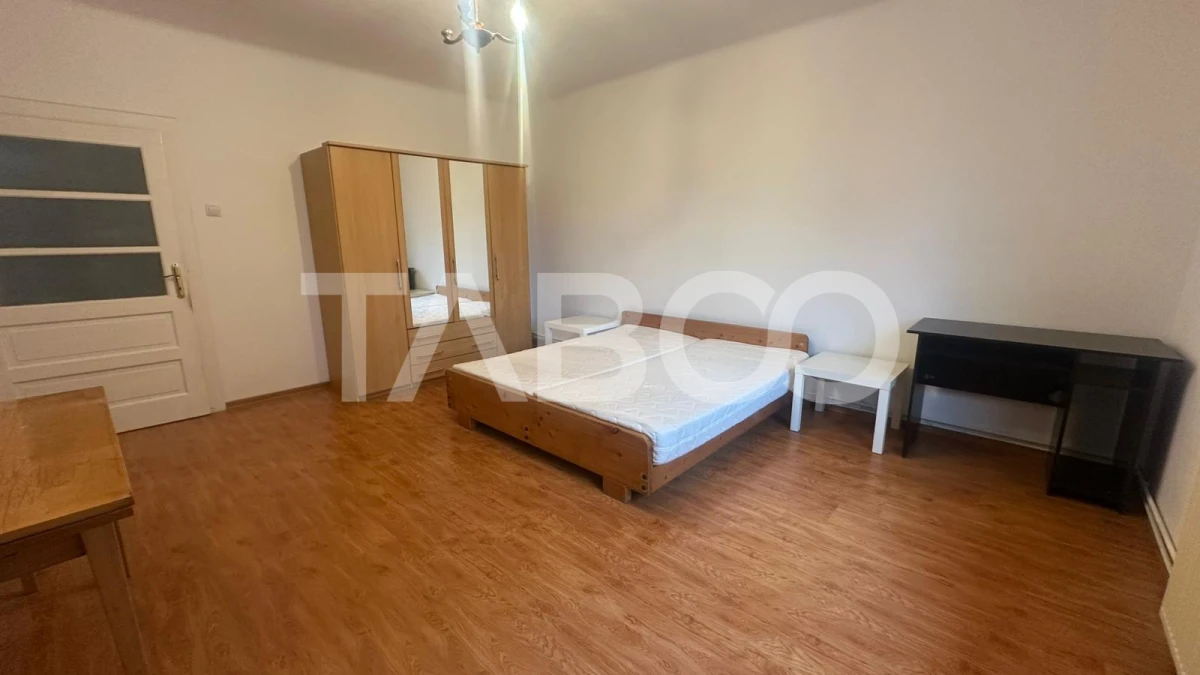 Apartament 3 camere 105 mpu la casa cu curte zona Tiglari Sibiu - 1