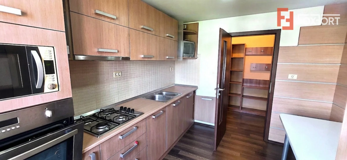 Apartament cu 3 camere de inchiriat in Arad, zona Aradul Nou - 10