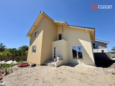 Casa individuala 4 camere, cu toate utilitatile - Sanandrei