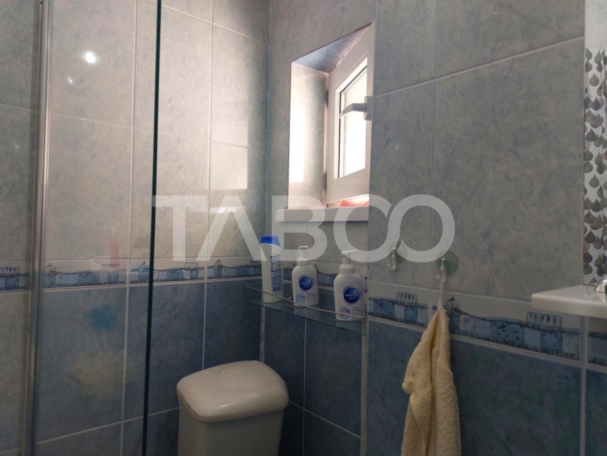 Apartament 55 mp 3 camere etaj 3 balcon pivnita Piata Noua Cisnadie - 9