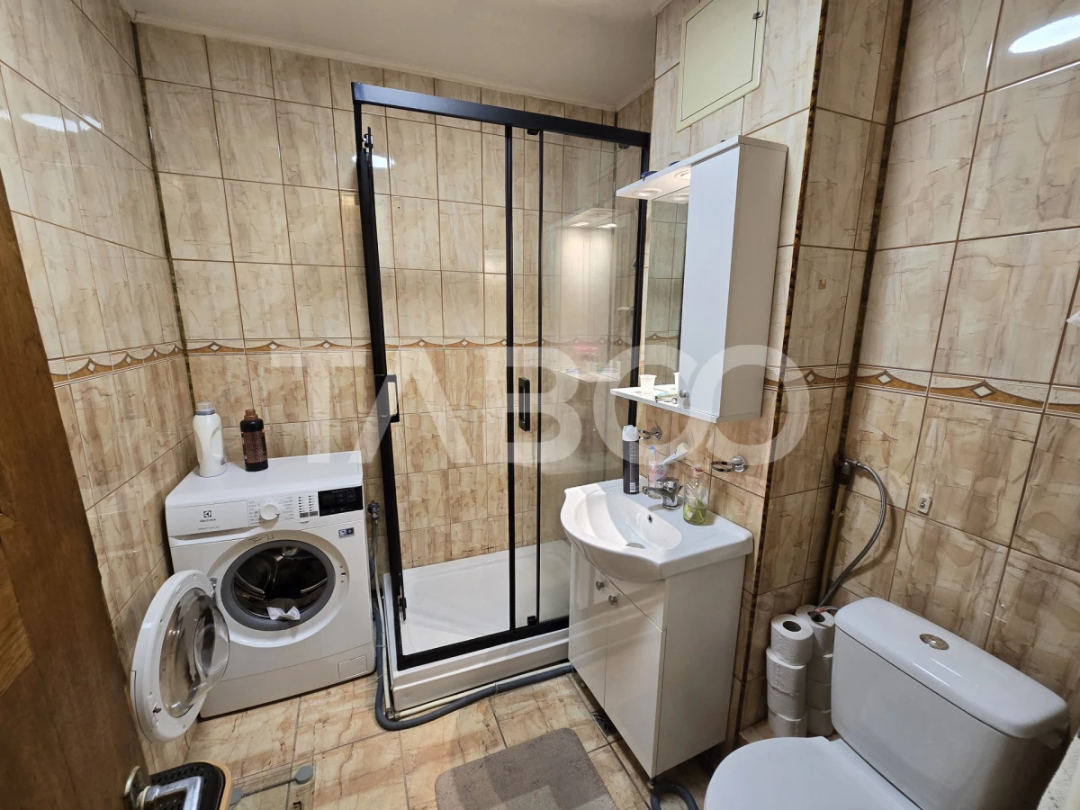 Apartament 3 camere decomandat 2 balcoane etaj 3 Central Sibiu - 7