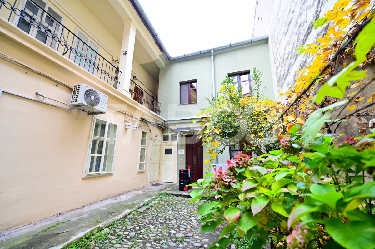 Apartament la casa 4 camere 2 bai de inchiriat Sibiu Centrul Istoric - 2