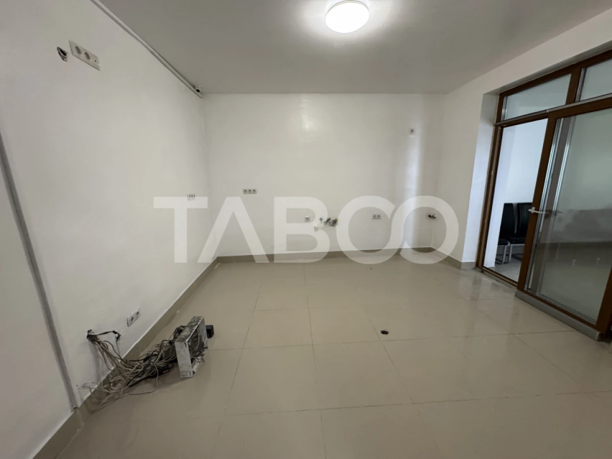 Casa individuala pretabila comercial / birouri 7 camere Central Sibiu - 10