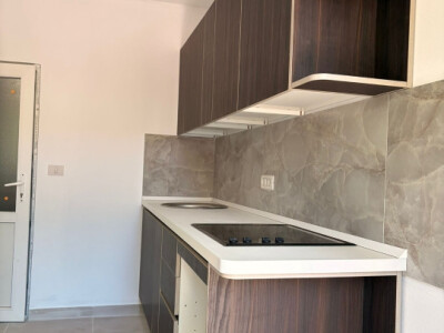 Casa individuala cu 5 camere de inchiriat zona Aradul Nou