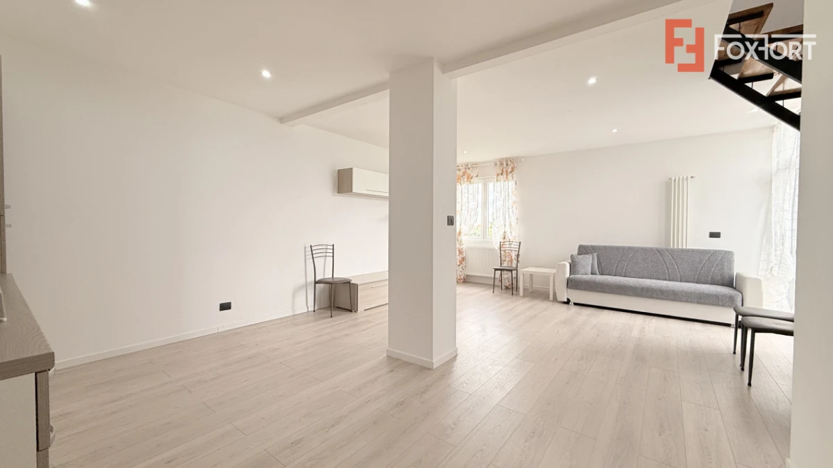 Apartament cu 3 camere, de vanzare, in Ghiroda - 2