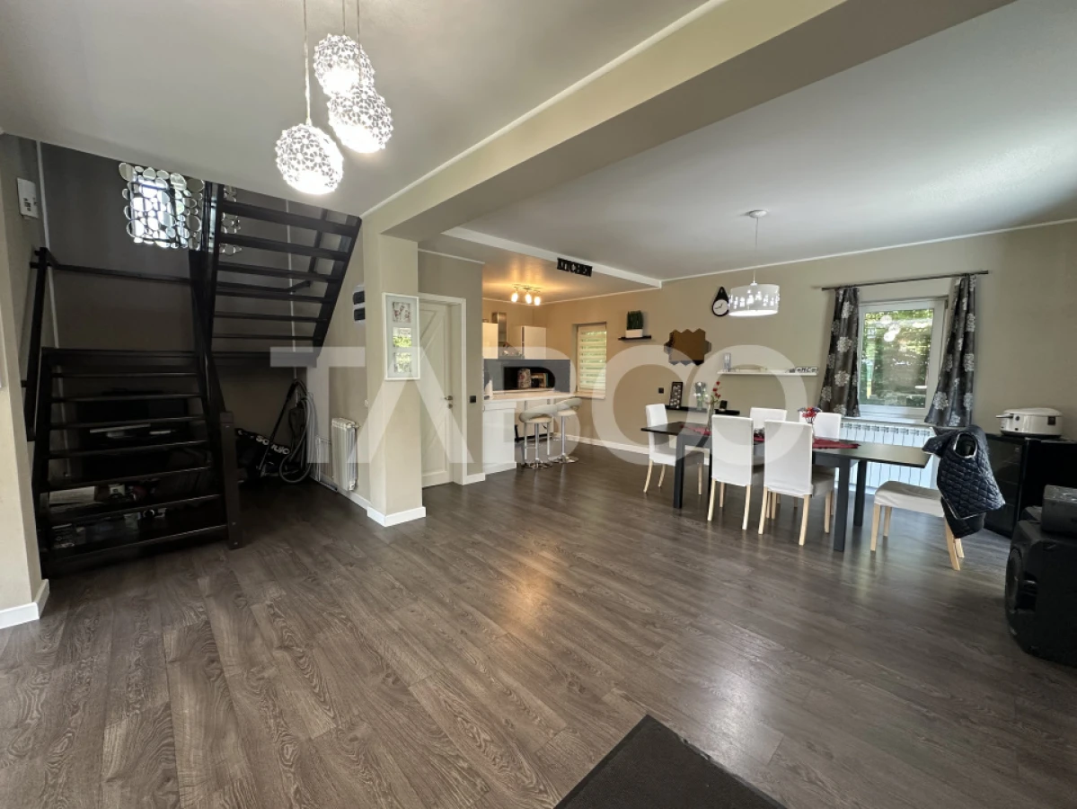 Casa de vacanta moderna Valea Avrigului teren 1108 mp dotari premium - 4