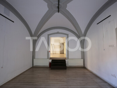 Spatiu comercial de inchiriat in zona Centrala 75mpu Sibiu