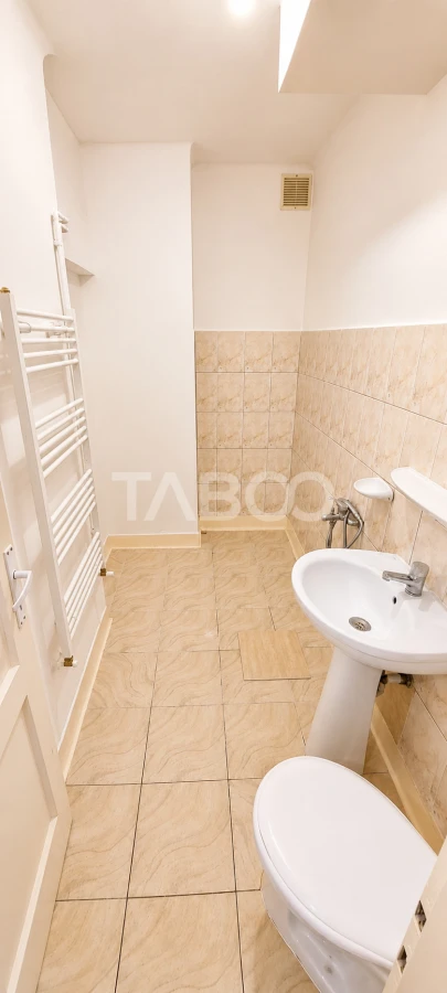 Apartament 2 camere etaj intermediar cu balcon zona Horea Centru - 4