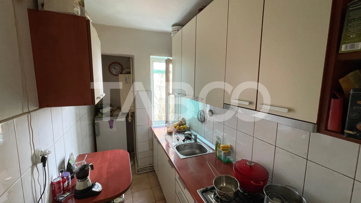 Apartament de vanzare in Vasile Aaron ideal pentru investitie - 5