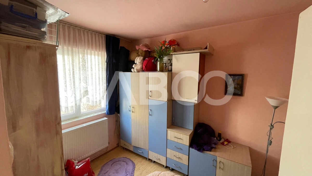Apartament de vanzare in Vasile Aaron ideal pentru investitie - 3