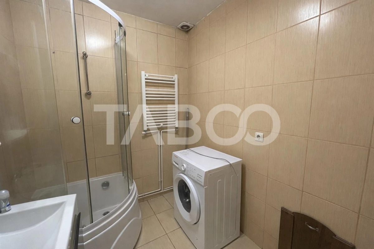 Apartament 3 camere de vanzare decomandat 72 mp zona Strand Sibiu - 6