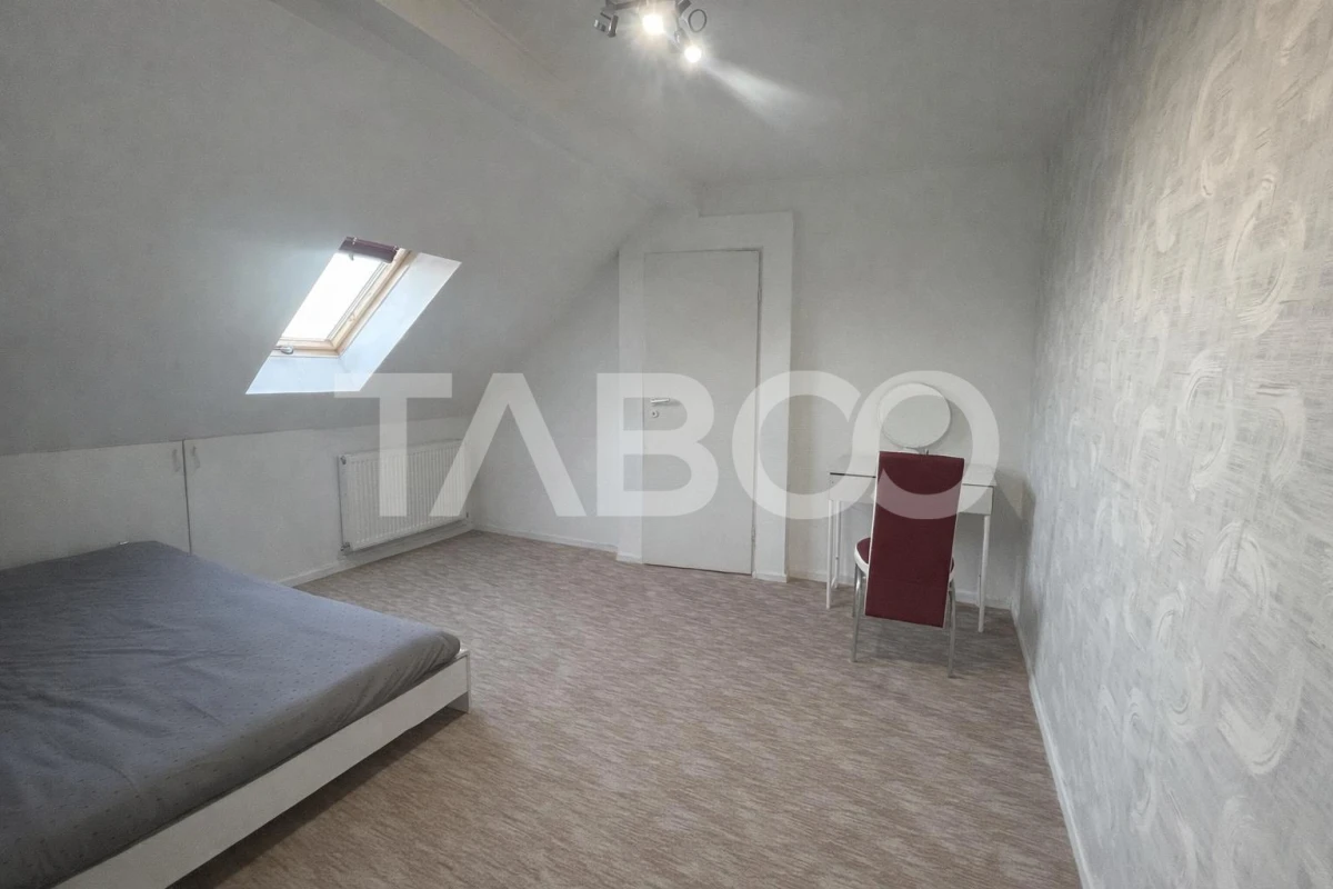 Apartament 3 camere de vanzare decomandat 72 mp zona Strand Sibiu - 5
