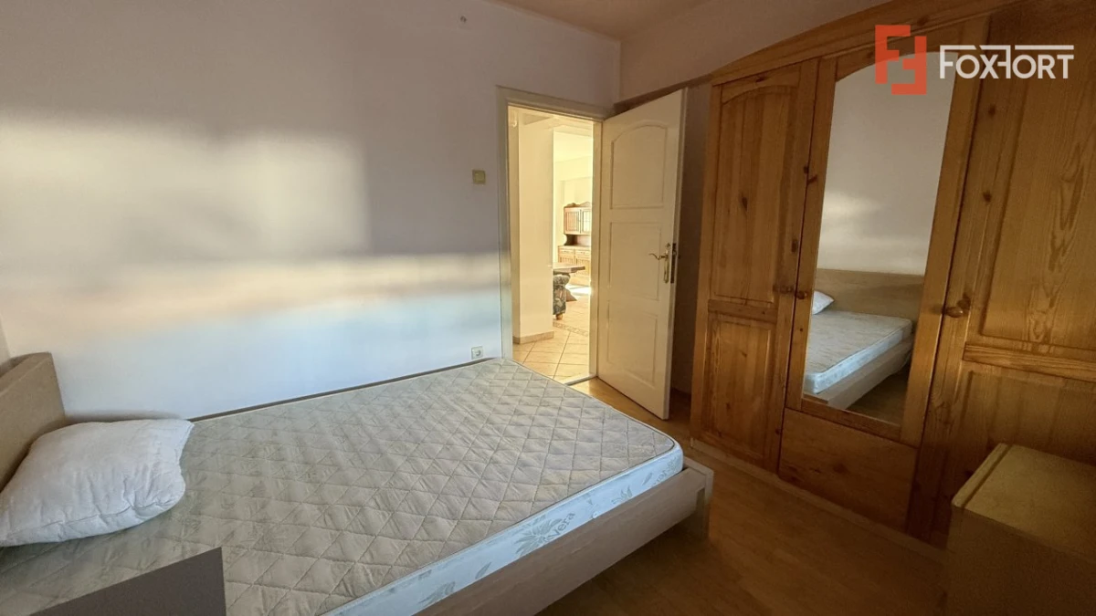Apartament cu 4 camere, de inchiriat, in Centrul orasului - 9