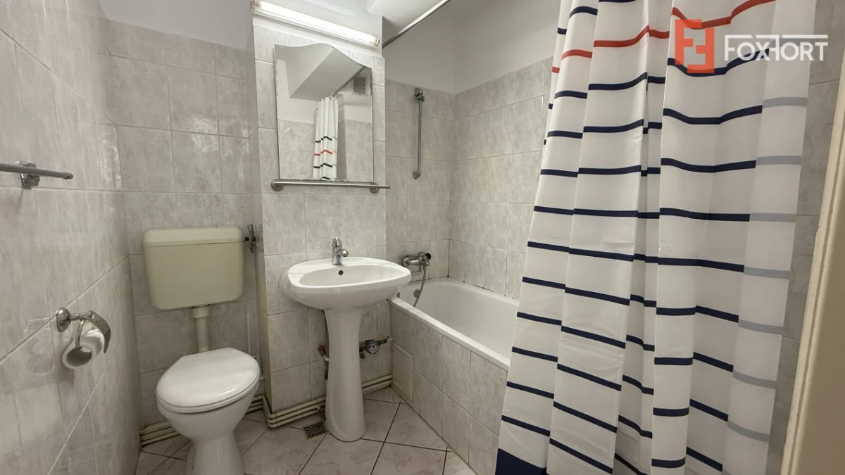 Apartament cu 4 camere, de inchiriat, in Centrul orasului - 6