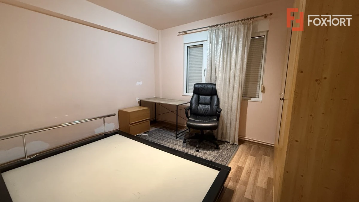 Apartament cu 4 camere, de inchiriat, in Centrul orasului - 3