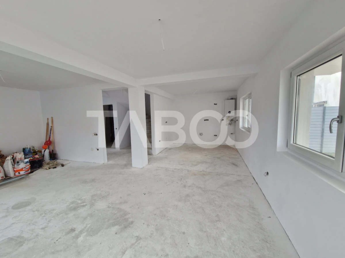 Casa individuala de vanzare 4 camere 300 mp teren Exterior Sibiu - 5