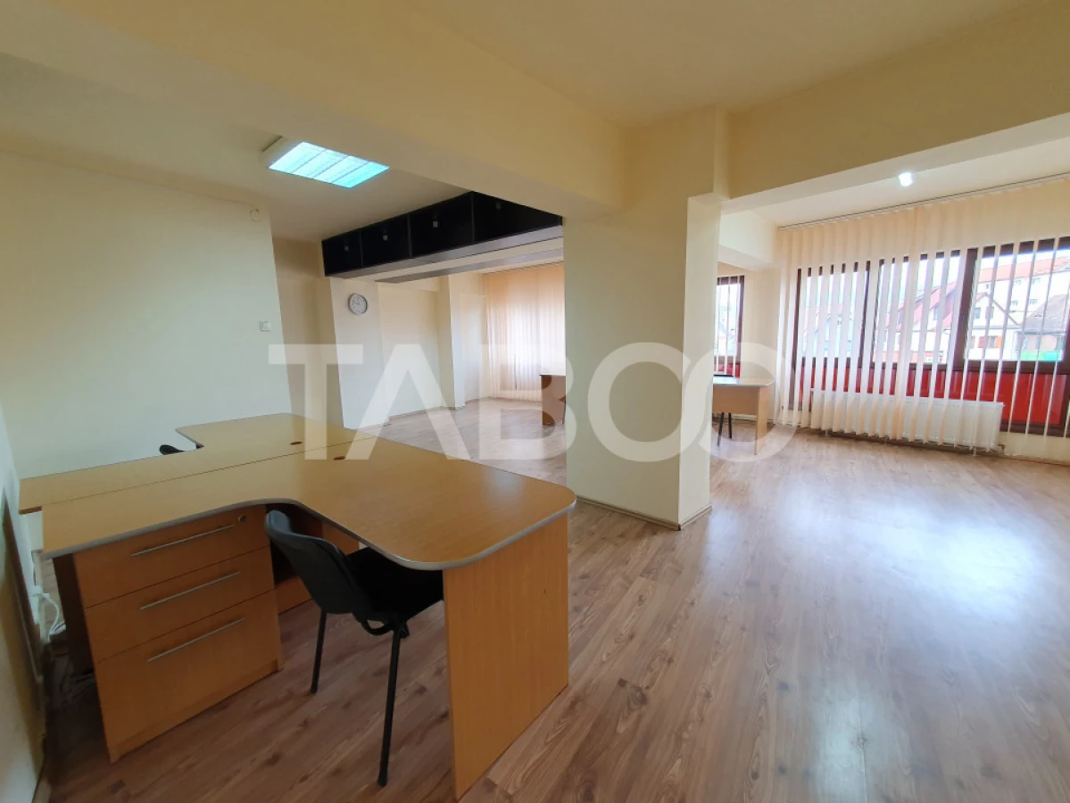 Spatiu comercial pretabil si pentru birouri 268 mpu decomandat Sibiu - 9