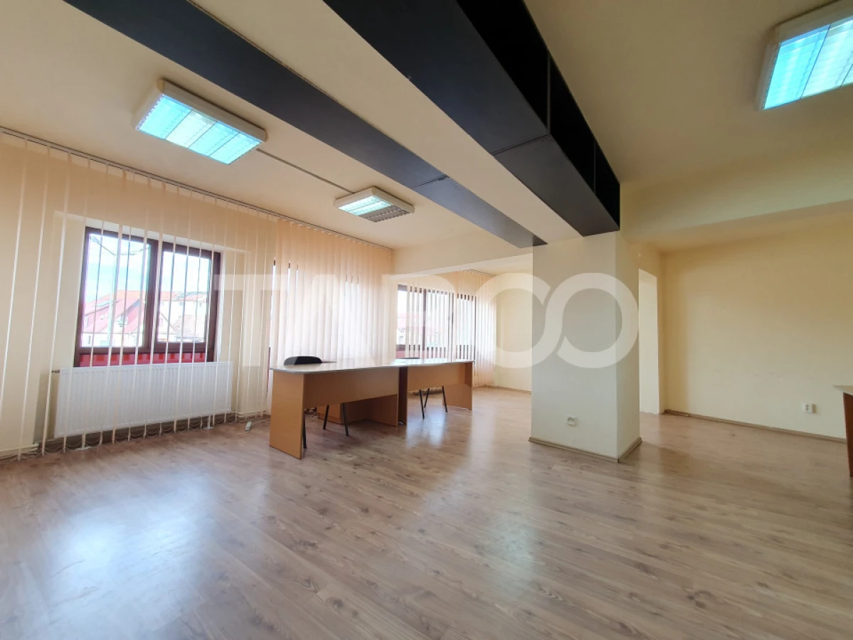 Spatiu comercial pretabil si pentru birouri 268 mpu decomandat Sibiu - 8
