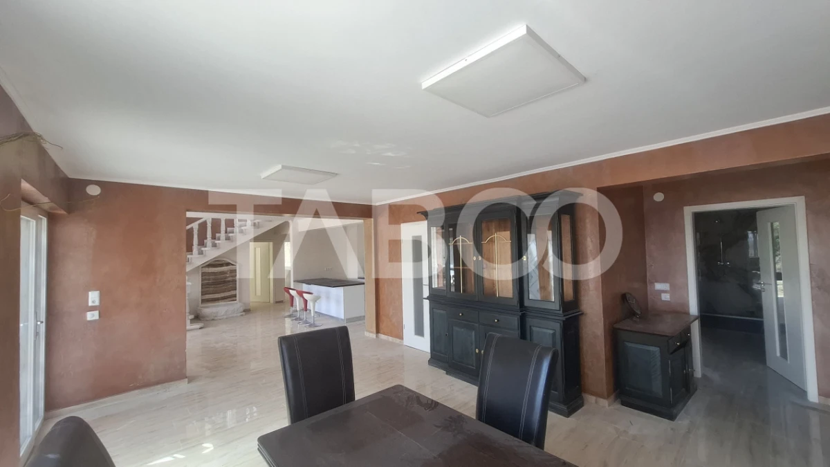 Casa de vanzare 405 mp utili 2 garaje 250 mp terase Slimnic Sibiu - 3