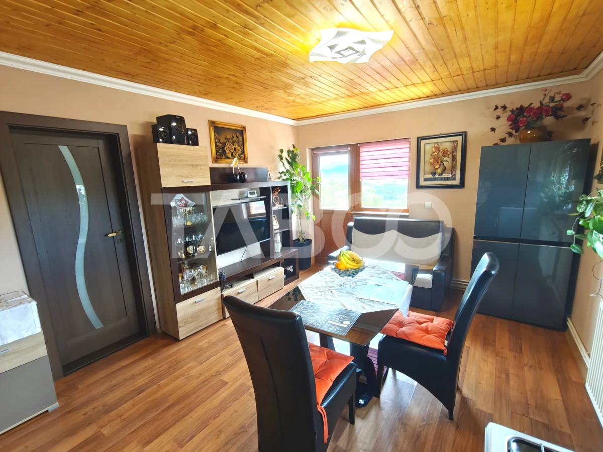 Apartament de vanzare 2 camere cu balcon -complet mobilat- COMISION 0 - 4