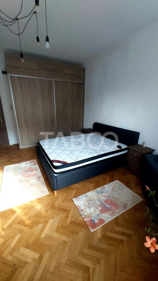 Garsoniera de inchiriat 40 mp parcare zona Sub Arini Sibiu - 1