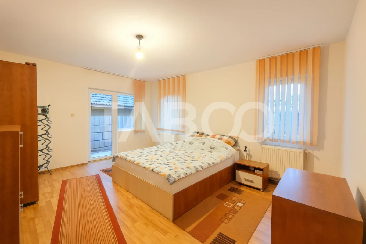 Apartament decomandat de vanzare 3 camere balcon parcare si curte - 4