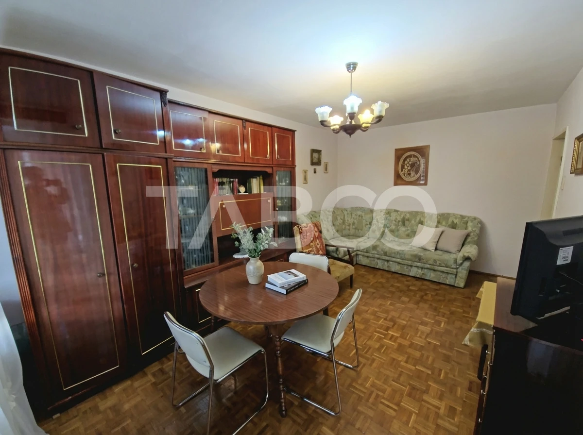 Apartament de vanzare 3 camere decomandate 2 balcoane in Strand Sibiu - 3