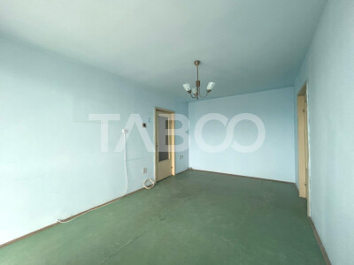 Cenusareasa apartamentelor - renovabil- balcon pivnita Mihai Vitezul