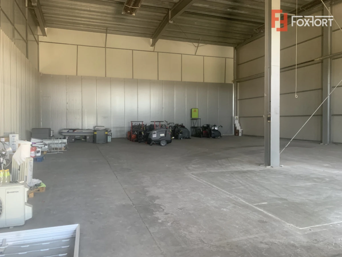 Hala industriala 380 mp + 40 mp de birou, zona - Calea Sagului - 1