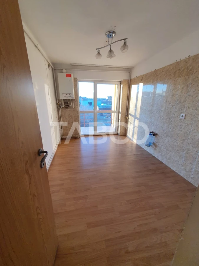 Apartament decomandat 3 camere etaj intermediar zona Trei Stejari - 6