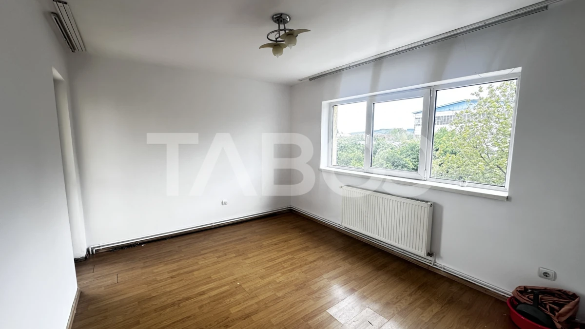Apartament decomandat 3 camere etaj intermediar zona Trei Stejari - 3