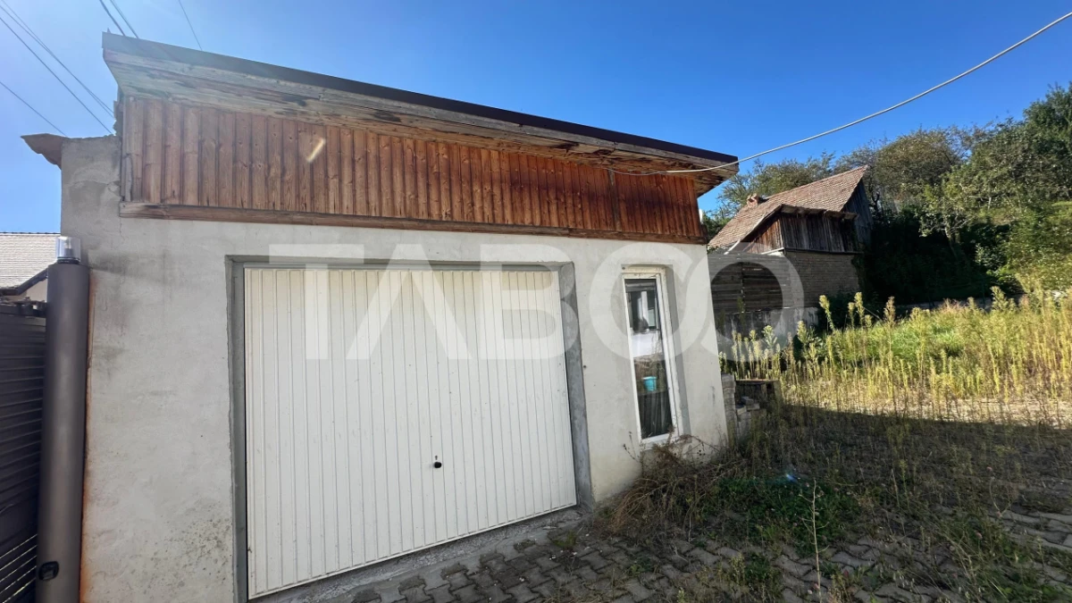 Casa individuala COMISION 0% din 2 corpuri curte 900mp in Cisnadioara - 9
