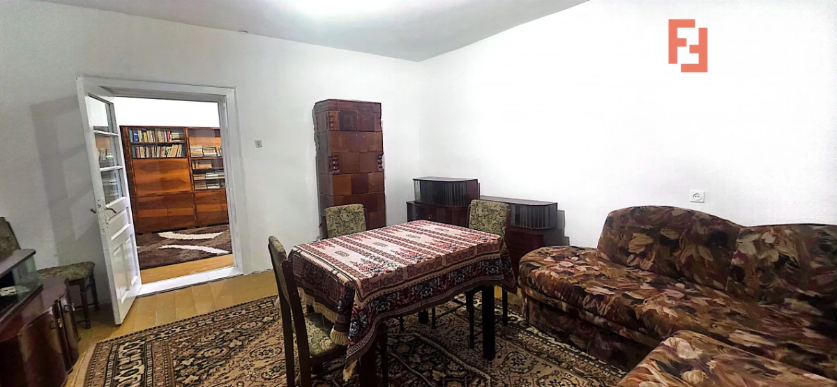 Casa spatioasa de vanzare in Ineu, Jud. Arad - 9