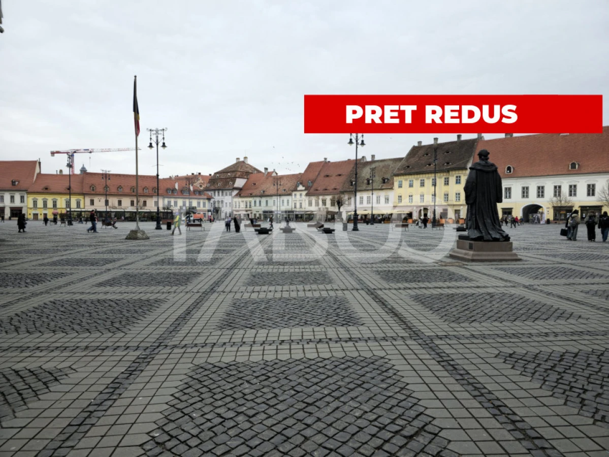 Apartament decomandat de vanzare cu pivnita in Centrul Istoric Sibiu - 1